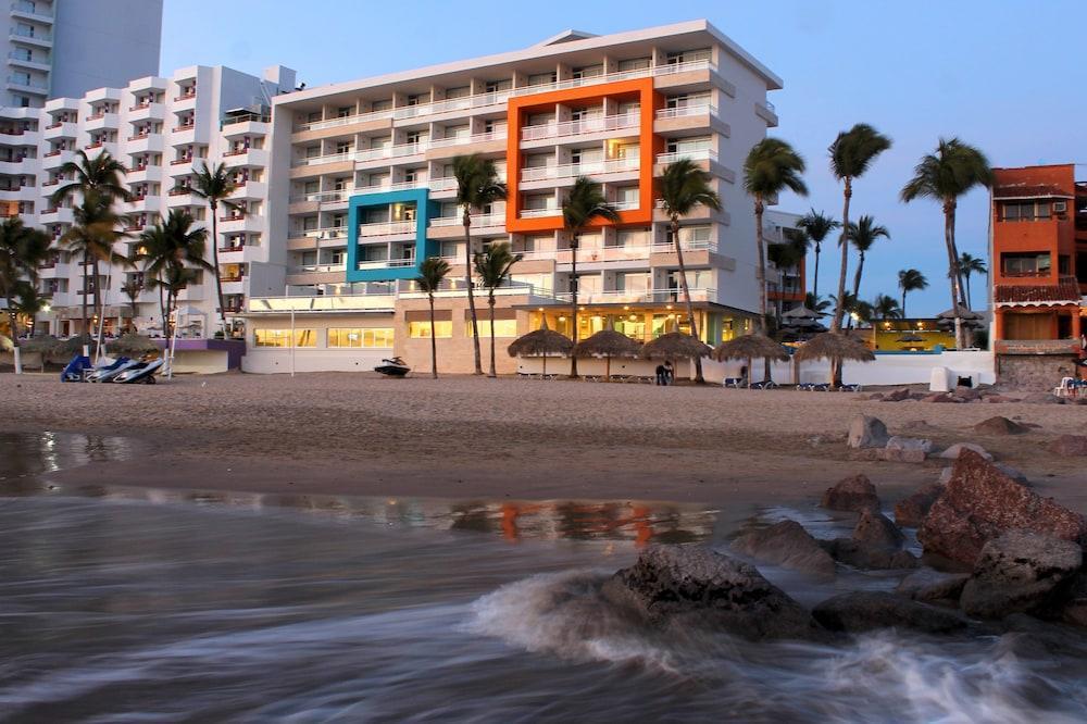 Star Palace Beach Hotel Mazatlán Extérieur photo